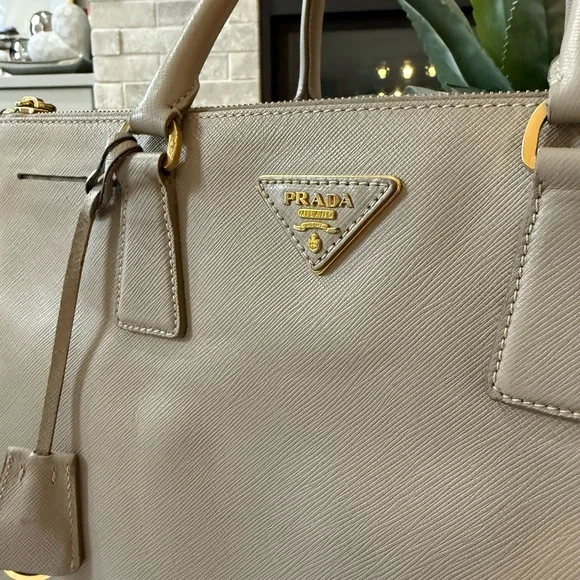 AUTHENTIC Prada Beige Leather Tote Bag ( with proof) - Picture 3 of 12